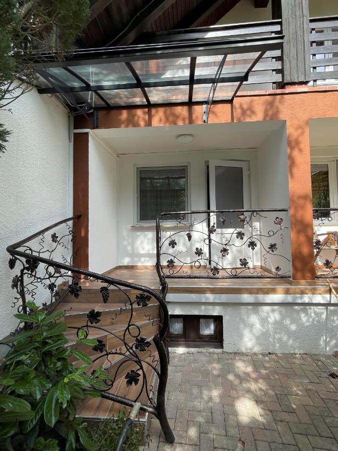 Am Tannenweg Apartment